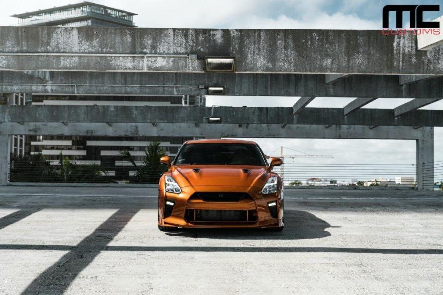  Nissan GT-R by MC Customs on Velos Wheels 2018 года  (фото 8 из 10)
